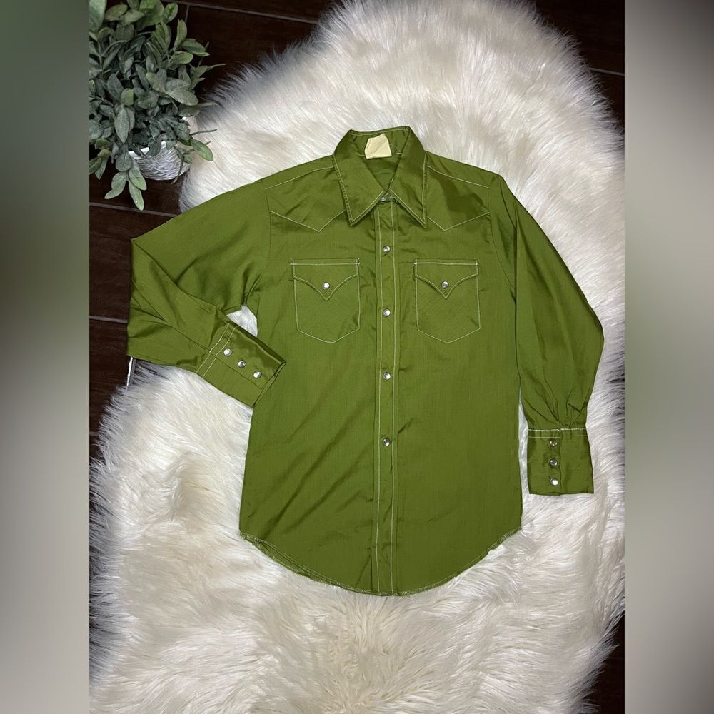 Texson Vintage Olive green pearl snap button down sz 10